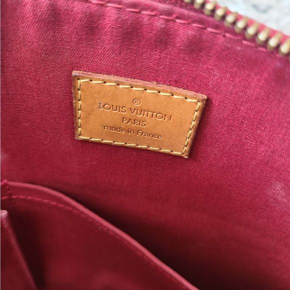 LOUIS VUITTON Monogram Vernis Bellevue GM - Picture 11 of 12